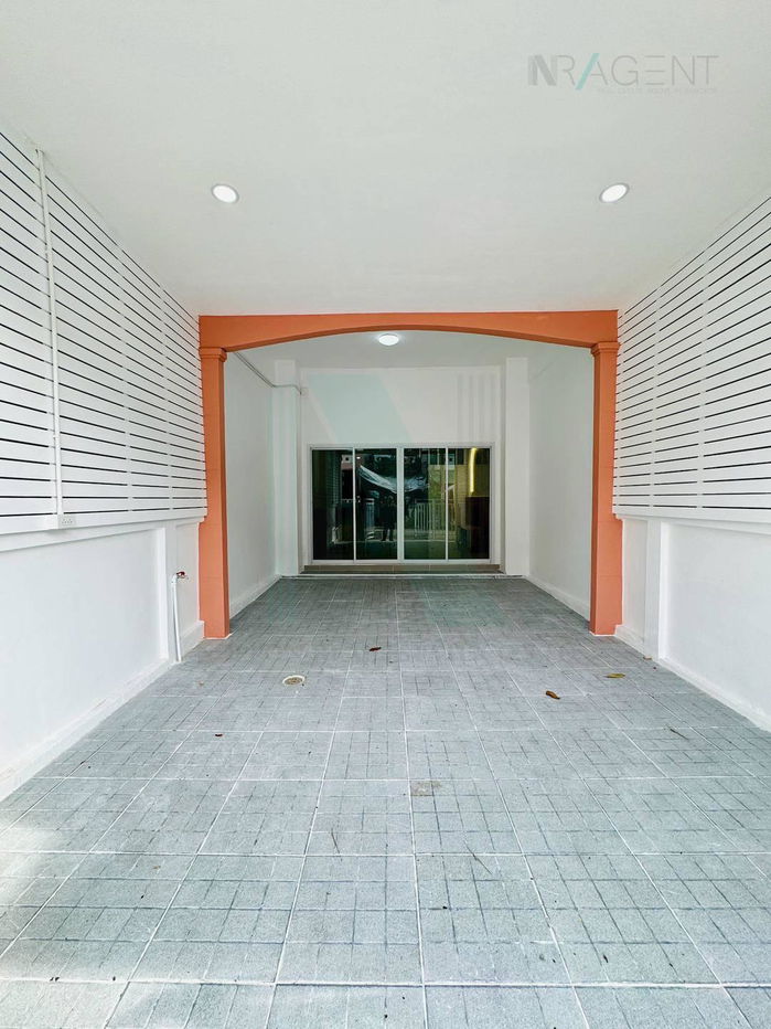 รูป 📌 ขายทาวน์เฮาส์ โครงการ นิวเวิลด์วิลล์ 2 ชั้น 3 ห้องนอน 2 ห้องน้ำ - รูปที่ 2/8