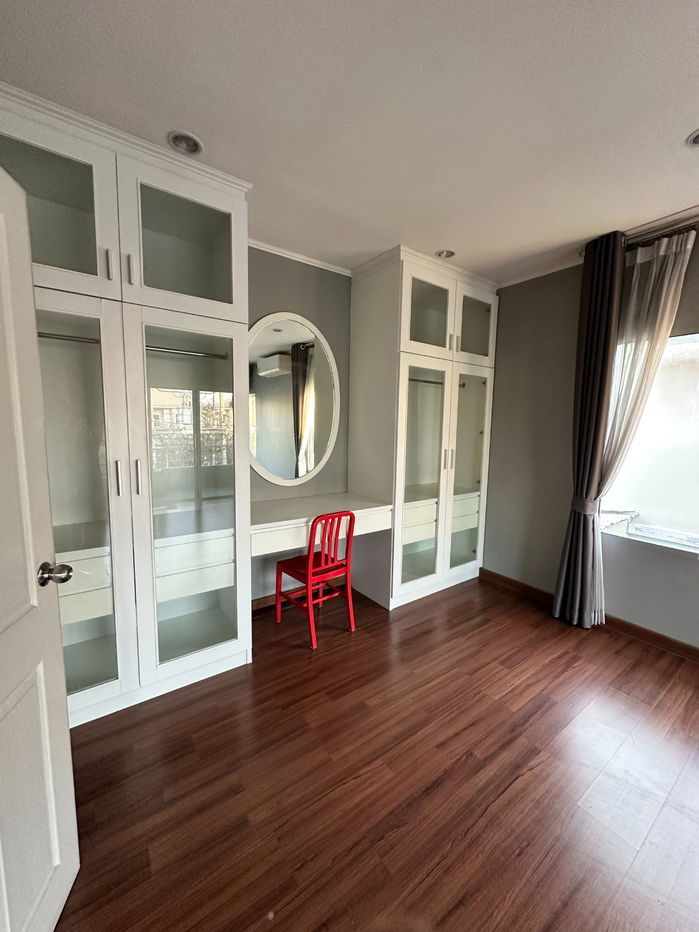 รูป ให้เช่าบ้านดอนเมือง ซอยโกสุมรวมใจ 45 ใกล้สนามบินดอนเมือง - รูปที่ 28/28