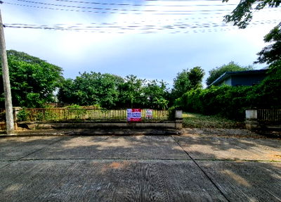 Land for sale Somphot Chiang Mai 700 Pi Road : Land for sale, Lake view Park Village, Soi 26, 127 sqw,