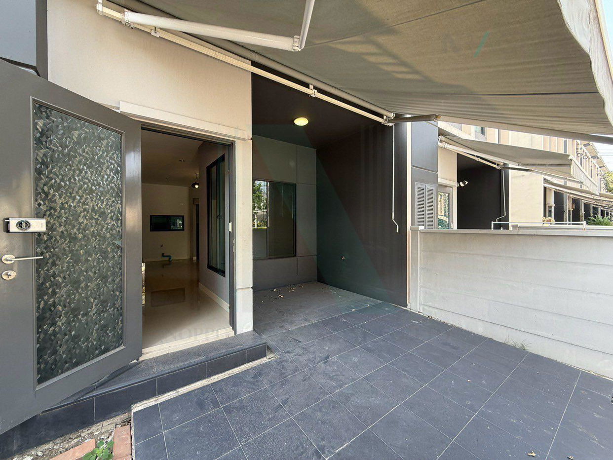 รูป 📌 ขายทาวน์โฮม โครงการ พลีโน่ สุขุมวิท-บางนา 2 ชั้น 3 ห้องนอน 2 ห้องน้ำ - รูปที่ 2/8