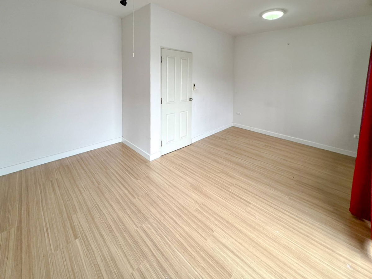 รูป CS156  📍 ขอปล่อยต่อ ทาวน์โฮม 2 ชั้นหลังริม แอมมิตี้ บางนา-เทพารักษ์ เพียง 2.25 ล้าน ตั้งอยู่ทำเลติดถนนใหญ่ - รูปที่ 12/17