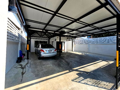 Houses for rent Ratchaphak Technology And Management College : Lert Ubon 4 Village, Ladprao 71 (Nak Niwas 48)