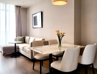 Condos for rent : 🌟 Park Origin Phromphong 
Size 56 SQ.M Type 2 Bedroom 1 Bathroom On the 22th Floor 
Rental.55,000 THB