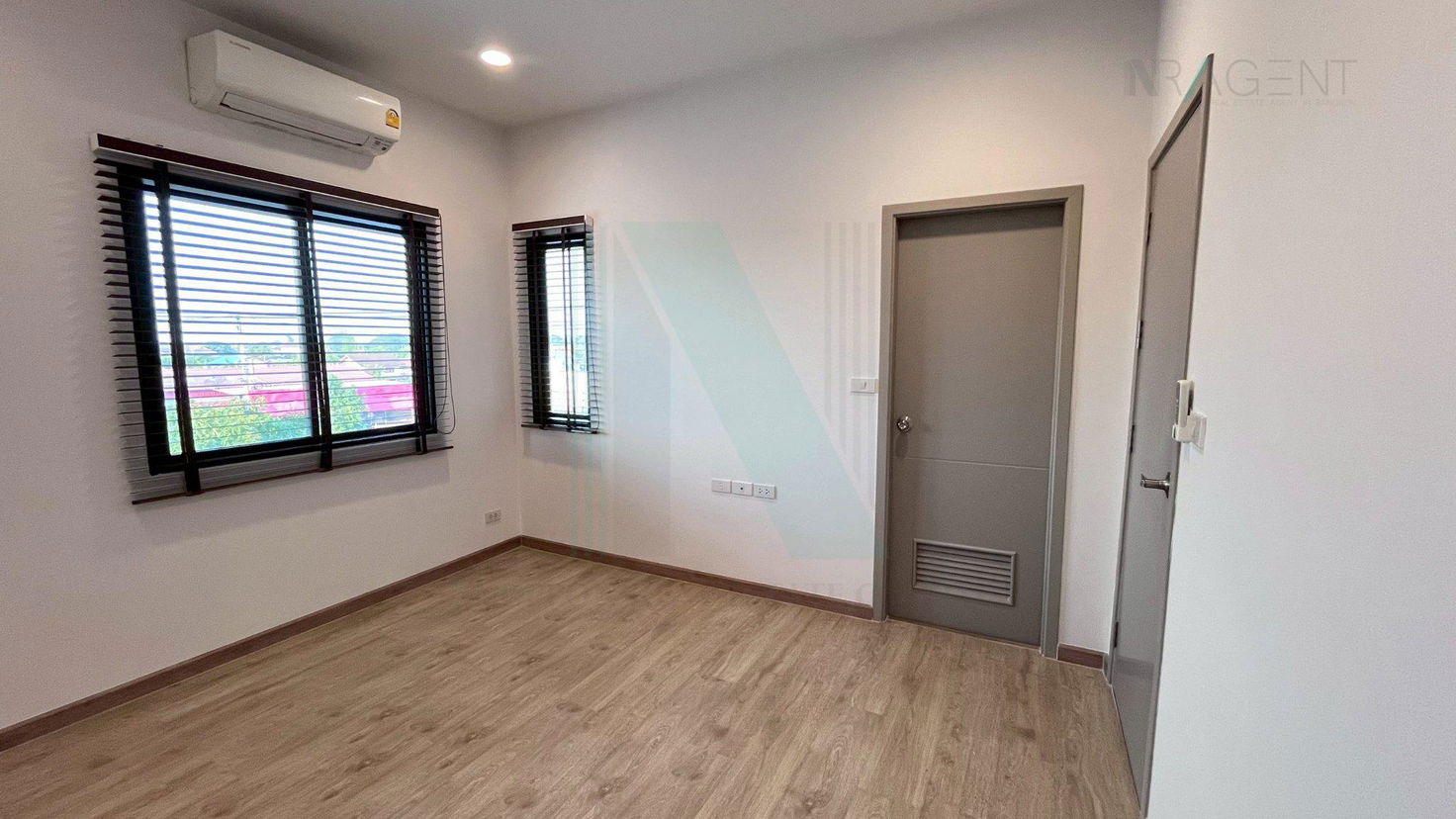 รูป 📌 ขายทาวน์โฮม โครงการ พรีเมียม เพลส พหลโยธิน - รามอินทรา 3 ชั้น 4 ห้องนอน 3 ห้องน้ำ - รูปที่ 7/8