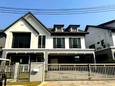 เช่าบ้านเดี่ยว แจส กรีน วิลเลจ คู้บอน : ให้เช่าบ้านบ้านหรูสไตล์ยุโรปย่านแฟชั่นไอส์แลนด์บุราสิริ ปัญญาอินทรา