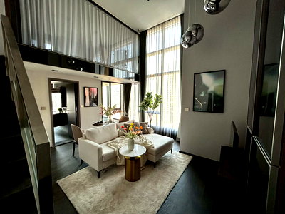 Condos for rent : For Rent: Loft-Style Corner Unit at Ratchathewi Fully furnished unit with a city view, facing east, located on the 11th floor