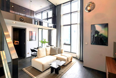 Condos for rent : For Rent: Loft-Style Corner Unit at Ratchathewi Fully furnished unit with a city view, facing east, located on the 17th floor