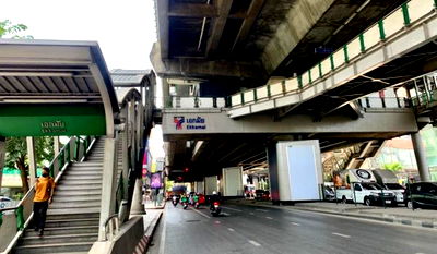 บ้านเดี่ยว ดิเอ็มโพเรี่ยม : ขายบ้านเดี่ยว 2 ชั้น สุขุมวิท ซอย 61 กทม. เหมาะสำหรับ ทำที่พักอาศัย  บ้านพัก อพาร์ทเม้นท์ ร้านอาหาร ร้านกาแฟ สปาร์ ฯลฯ