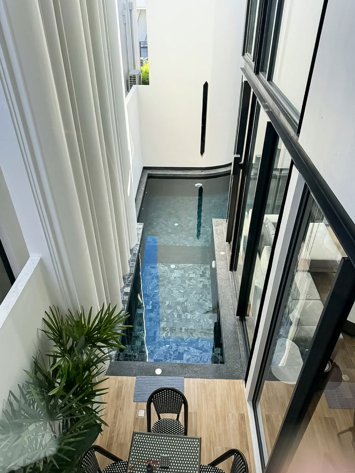 รูป Luxury Pool Villa for Sale in Pratumnak, Jomtien - รูปที่ 3/16