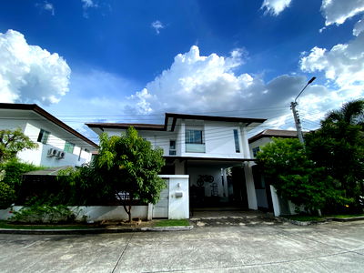 ขายบ้านเดี่ยว : ST0144 | ขายบ้านหรู เนอวานา บียอนด์ ไลท์ พระราม 9 💰 ราคา 9.59 ล้านบาท  🚝 MRT พระราม 9