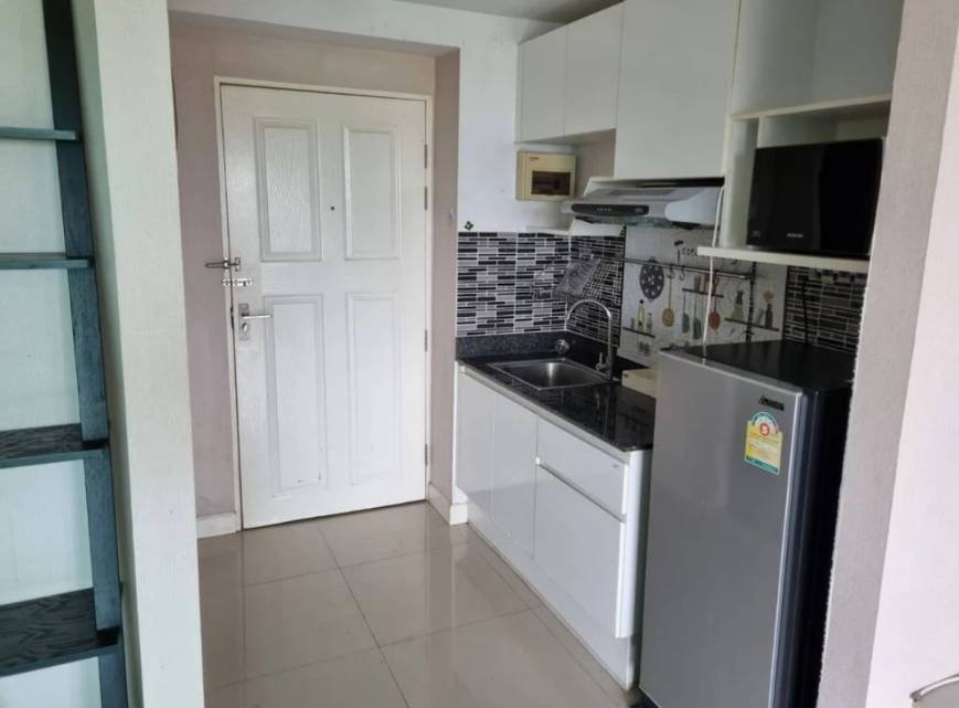 picture Swift for rent the best price. - 7/12