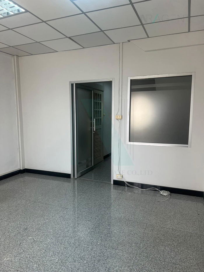 รูป 📌 ขายทาวน์เฮาส์ โครงการ ศรีวรา ทาวน์อินทาวน์ 3 ชั้น 4 ห้องนอน 3 ห้องน้ำ - รูปที่ 3/8