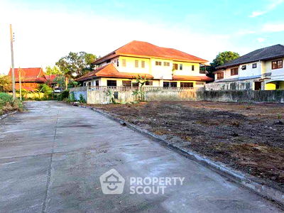 Land for sale : 600 m² Land for Sale in Rat Burana (ID 2620041)