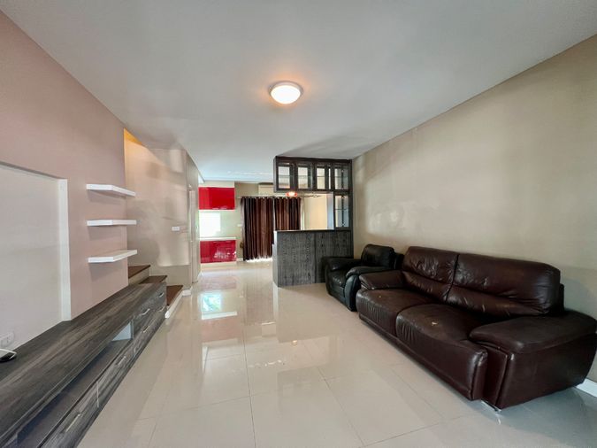 3-bed townhouse for sale, 162 sqm, 26.5 sq wah, Town Avenue Rama 9