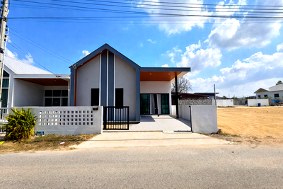 Houses for sale Chonburi : House 3 Bedroom for sale East Pattaya