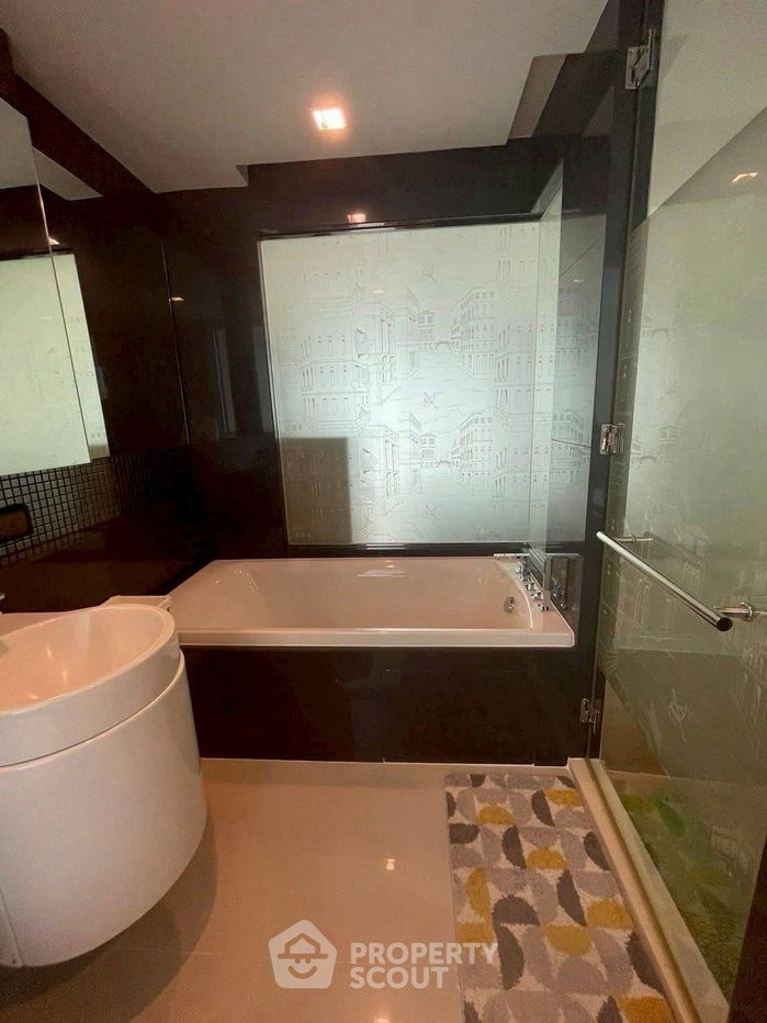 รูป คอนโด 2-ห้องนอน ที่ ริธึ่ม สุขุมวิท 50 ใกล้ BTS อ่อนนุช (ID 2418071) - รูปที่ 2/11