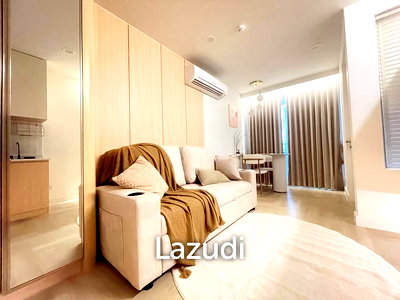 Condos for sale Thonglor 10 Station : 35 sqm modern 1 bedroom condo at The Clover Thonglor, Khlong Tan Nuea
