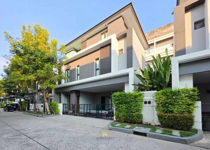 ขายบ้านเดี่ยว 4 ห้องนอน 375 ตร.ม. 56 ตร.ว. เดอะ ซิตี้ เอกมัย-ลาดพร้าว