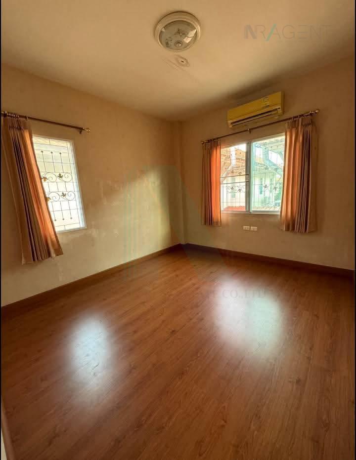 รูป ให้เช่าบ้านเดี่ยว 2 ชั้น บ้านปริญญดา เทพารักษ์ 3 ห้องนอน 3 ห้องน้ำ - รูปที่ 4/8