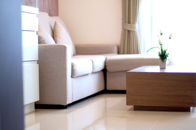 Condos for rent 700 Year Sports Arena Chiang Mai : The Siri condomimium soi 1 near nimman suandok CMU 