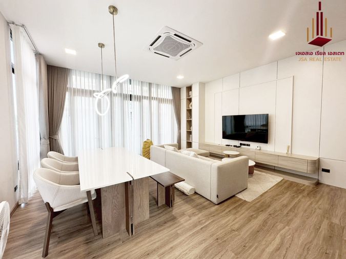 3-bed townhouse for rent, 267 sqm, 31 sq wah, Patio Ratchayothin