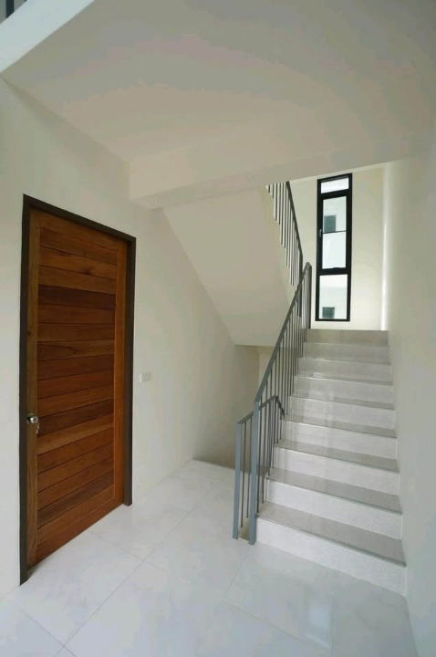 รูป 🏢 ให้เช่า Home Office 4 ชั้น – รัชดา 32 | Modern Design พร้อมใช้งาน ตกแต่งใหม่ทั้งหลัง ฟังก์ชันครบ ทำงาน + พักอาศัยในที่เดียว - รูปที่ 8/11