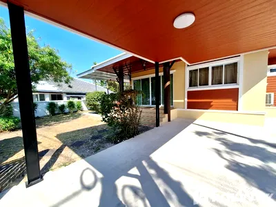 Houses for rent Stamford International University Hua Hin : 2 Bedrooms 2 Bathrooms House for Rent at Kiri Nakara 6031692