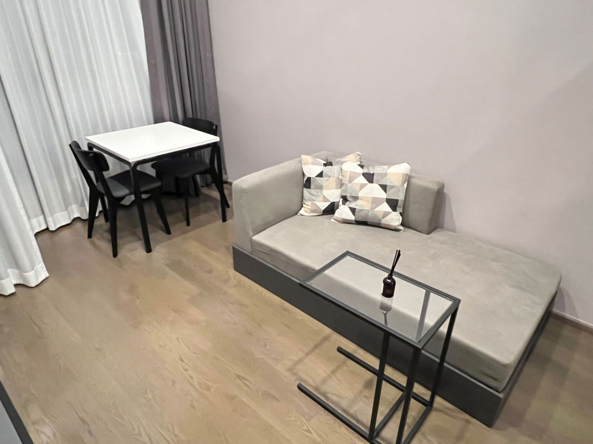 picture Park Origin Chula Samyan【𝐒𝐄𝐋𝐋 & 𝐑𝐄𝐍𝐓】🔥Beautiful and systematic built-in design, every space is functional !🔥 Contact Line ID: @hacondo - 5/9