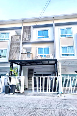 เช่าทาวน์โฮม เขตบางนา : ให้เช่าเดอะ ริช บิซ โฮม สุขุมวิท 105 (The Rich Biz Home Sukhumvit 105) ซอยสุขุมวิท 105