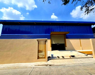 เช่าโรงงาน รร.แย้มจาดวิชชานุสรณ์  : ให้เช่าโกดัง คลังสินค้า รามอินทรา กม.8 / ซอยคู้บอน 38 / พื้นที่โกดัง 640 ตารางเมตร /ใกล้แฟชั่นไอซ์แลนด์ ทำเลดีมาก 