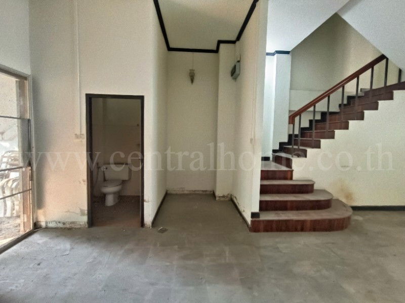 รูป ทาวน์โฮม 3 ชั้น ซอย ติวานนท์ 40 ใกล้ MRT สนามบินน้ำ - รูปที่ 9/24