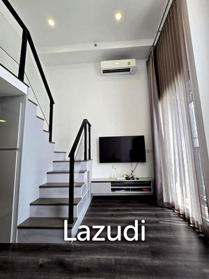 Condos for rent Pracha Niwet Market 1 : 33 sqm high floor loft KnightsBridge Space Ratchayothin condo in Chatuchak Bangkok