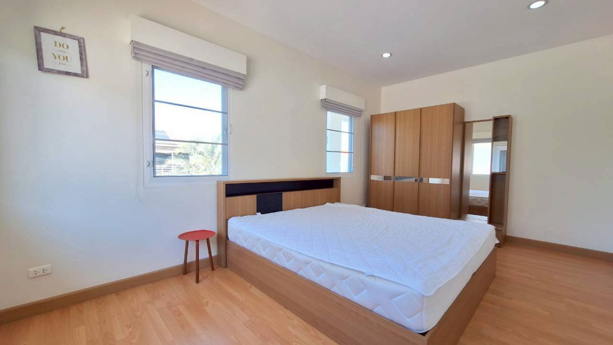 รูป  ขายบ้านโครงการวรารมย์เจริญเมือง (เชียงใหม่-สันกำแพง) เนื้อที่ 99 ตร.ว.5 นอน 4 น้ำ 1 นั่งเล่น 1 ห้องอาหาร 2 จอด ราคา 8.9ล้านบาท ตกแต่งพร้อมอยู่  - รูปที่ 19/48