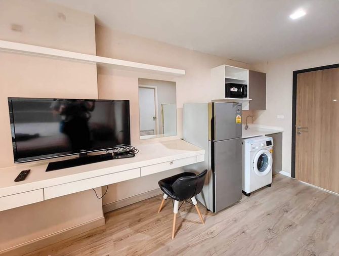 Condo for Rent: Metro Luxe Rama 4