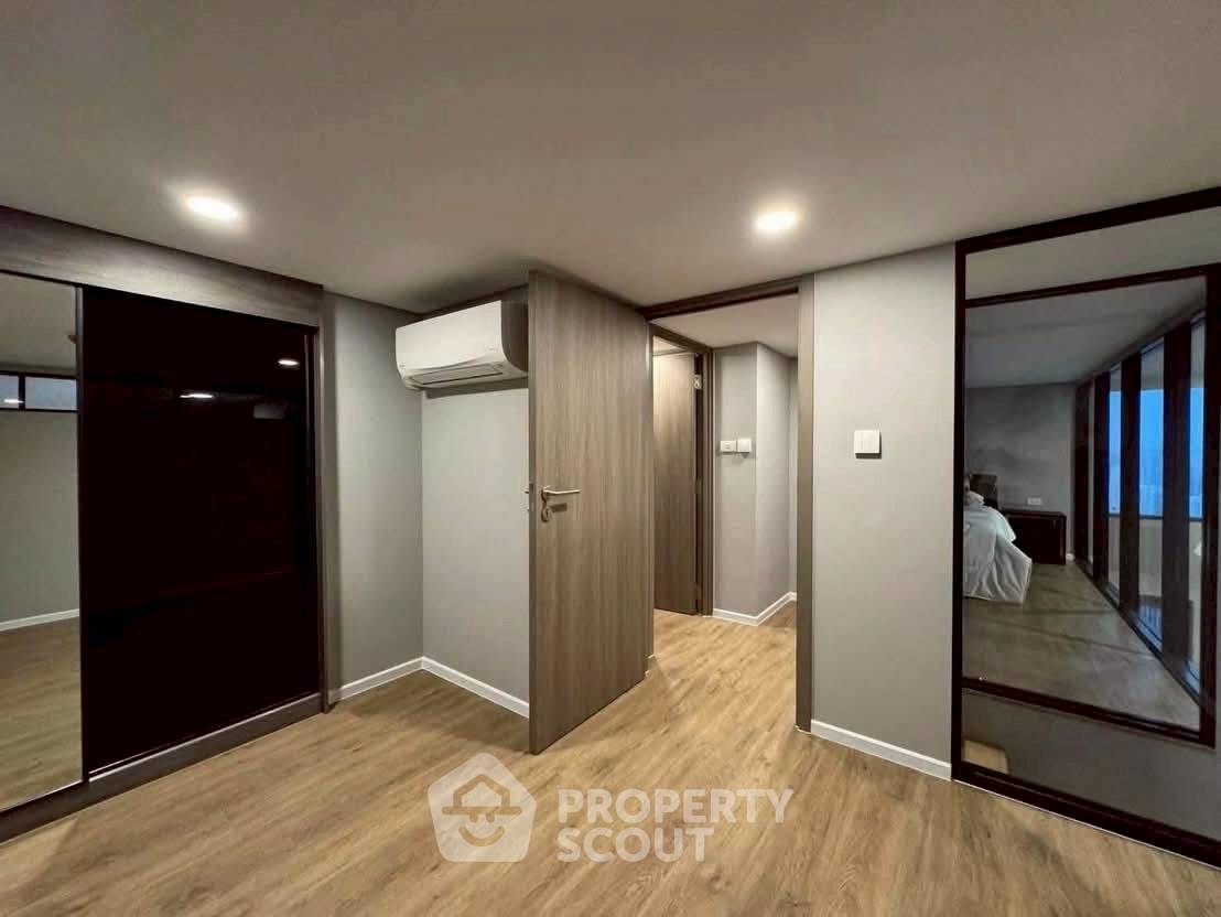 picture 3-BR Condo at Siamese Rama 9 in Bang Kapi (ID 2627802) - 8/8