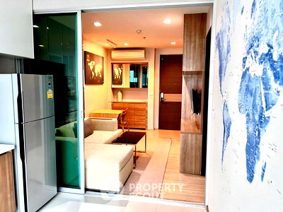 Condos for sale : 1-BR Condo, Rhythm Sathorn, 20th-Floor Near BTS Saphan Taksin (300m) (ID 2005287)