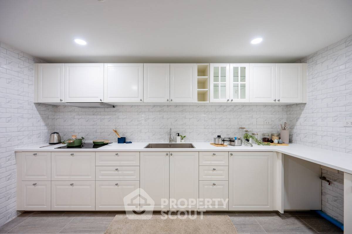 รูป คอนโด 3-ห้องนอน ที่ ลาส โคลินาส ใกล้ BTS อโศก (ID 2628436) - รูปที่ 15/20