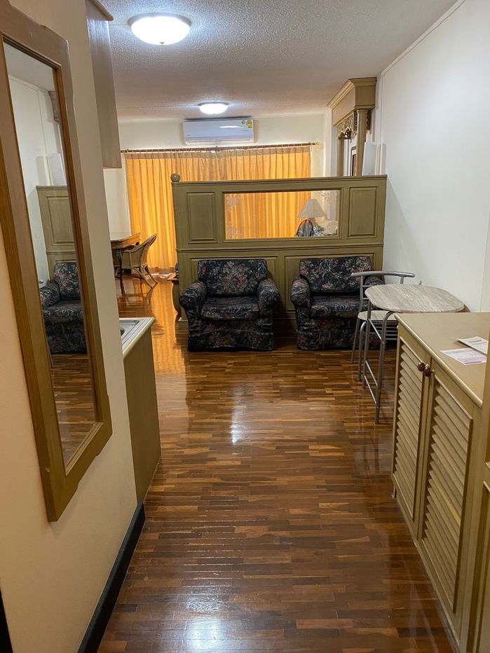 picture For Sale: Hillside Condo 4 – Original Unit, Good Condition (ID:1307CS) - 8/12