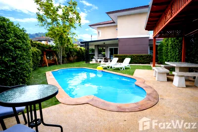 Houses for rent : 4 Bedroom house with private pool and garden. Next to BISP 1803534