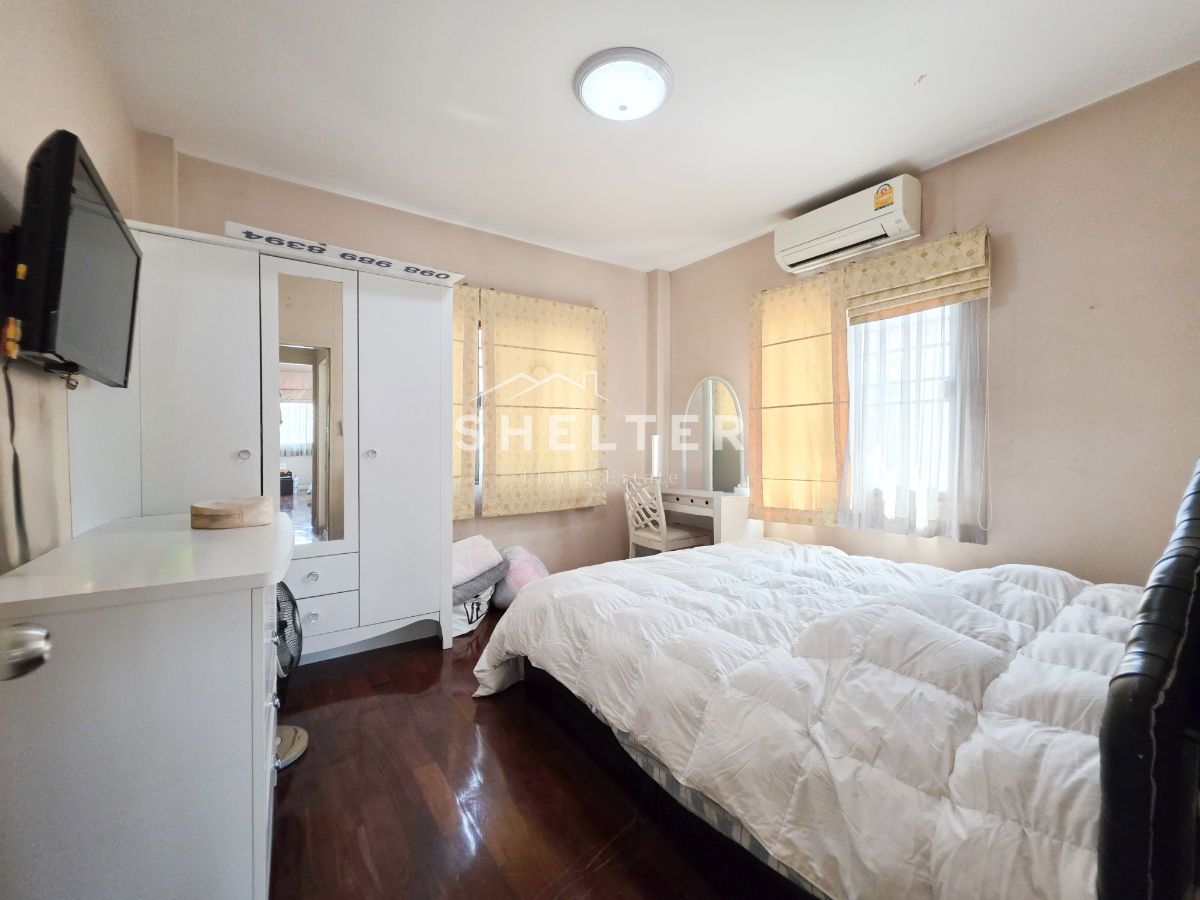 รูป บ้านเดี่ยวย่านเสรีไทย ใกล้ทางด่วน โรงพยาบาลสินแพทย์ ห้างแฟชั่นไอซ์แลนด์ - รูปที่ 12/17