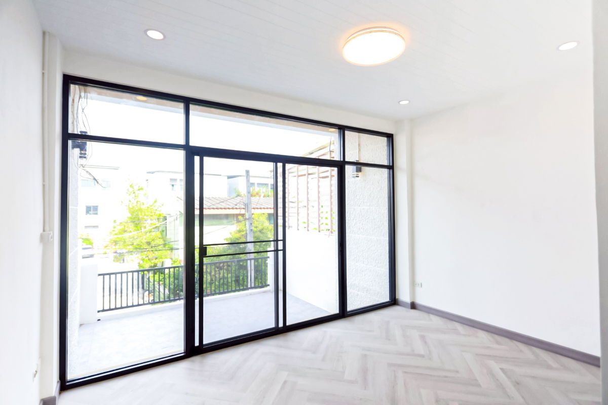 รูป CS022  ✨ น้ อ ง I N D Y ทาวน์เฮ้าส์ 3 ชั้น ทำเลดีเวอร์มากมาย 🏡 ลาดพร้าว 94 ซอยอินทราภรณ์ - รูปที่ 8/19