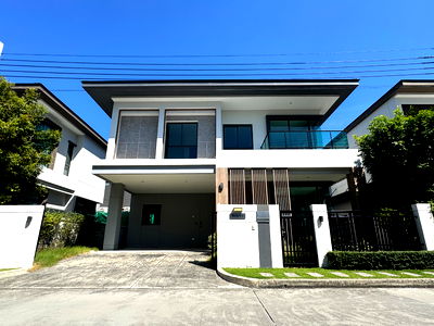 บ้านเดี่ยว สมุทรปราการ : ขายถูกบ้านใหม่ บางกอกบูเลอวาร์ด บางนา-ศรีนครินทร์ ขนาด Mild 200 ตร.ม.