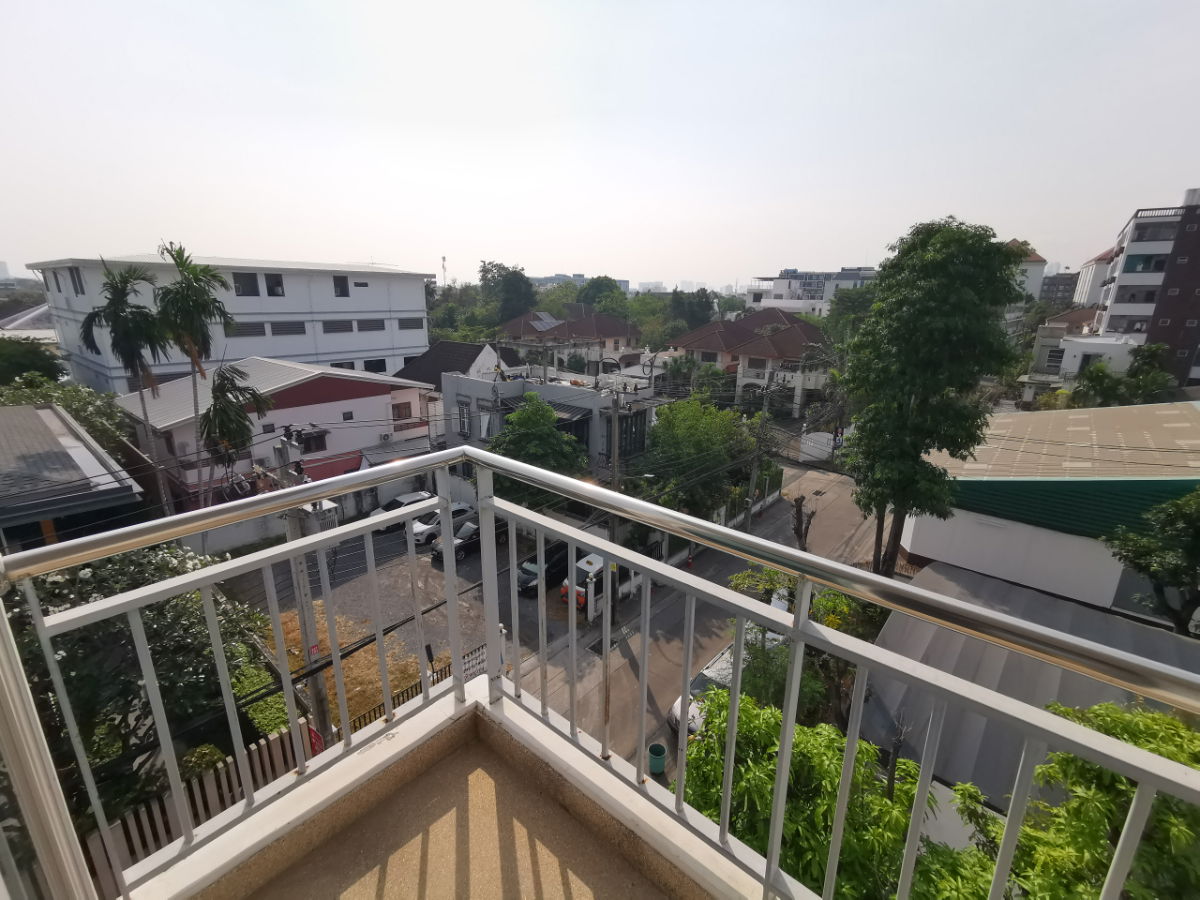 รูป ให้เช่า ห้องชุด สวยสภาพดี คอนโด กรีเน่ สุทธิสาร ห้องมุม วิวดี   ขนาด 47 ตรม. แบบ 1 ห้องนอน 1 ห้องน้ำ 2 ระเบียง 1 ครัว  คอนโด กรีเน่ สุทธิสาร ห้วยขวาง  - รูปที่ 17/25