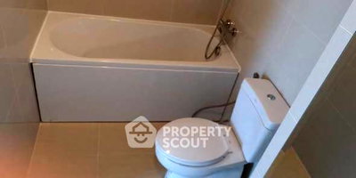 Condos for rent : 1-BR Condo at Sea Saran Condominium close to Bangsaray (ID 2628173)