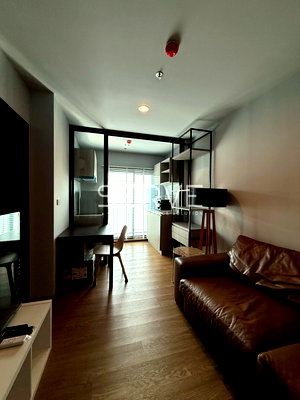Condos for rent  Ari : Brand New  1 Bed City View Nice Room Fully furnished Good Location Close To BTS ARI Station 300 M. @ Nue Evo Ari 