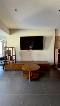 คอนโด 2 ห้องนอนกว้างขวางที่ Galaethong Condo