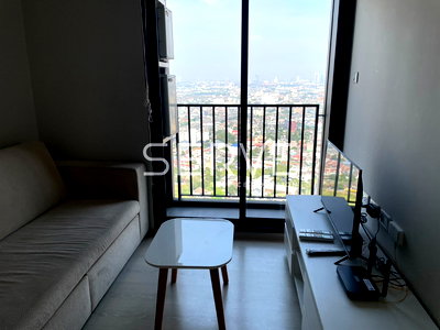 Condos for sale Ngam Wong Wan Road : 2 Beds Large Room City view Fully furnished Good Location  Next to MRT Chula Kasem  @ Nue Noble Ngamwongwan