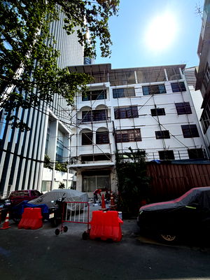 เช่าอาคารพาณิชย์ กรุงเทพมหานคร :  เช่าอาคารพาณิชย์ หน้าสวนจตุจักร ติดซอย เฉยพ่วง พหลโยธิน 18/2