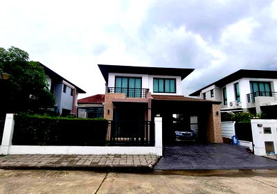 Houses for sale ม.นานาชาติแสตมฟอร์ด : Detached House For Sale Aqua Divina Ramkhamhaeng 94 Bangkok