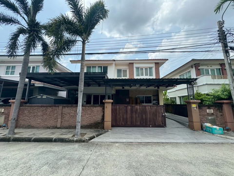 ขายบ้านเดียวในโครงการ คาซ่าวิลล์สุขาภิบาล5. กทม. พื้นที่ 50.6 ตรว พื้นที่ใช้สอย 262 ตรม 3ห้องนอน 3 ห้องน้ำ 2 ที่จอดรถ ราคาถูกที่สุด 